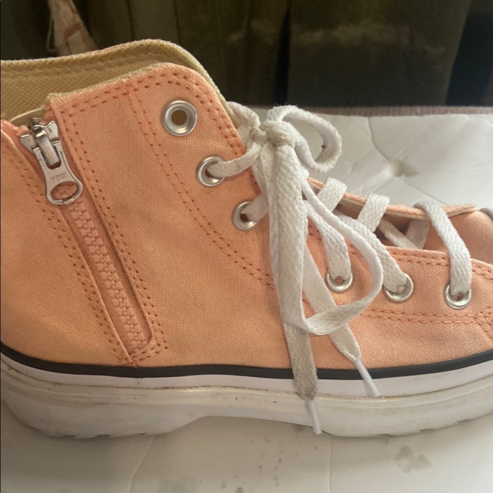 Converse Peach High-Top Sneakers - Picture 4 of 5